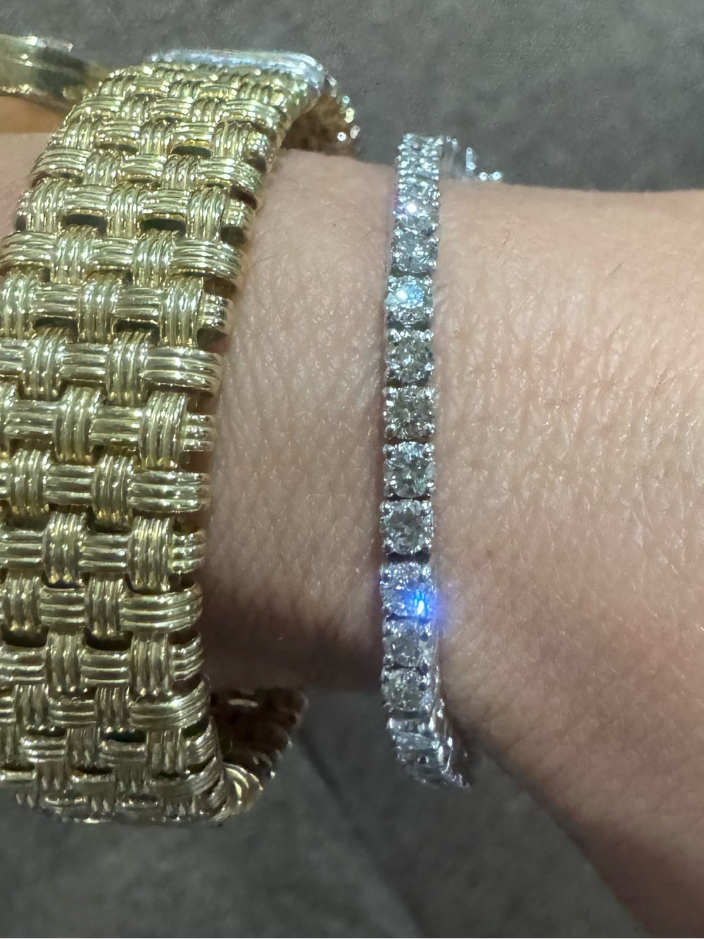 Stunning 9.00 CTW Natural Diamond Tennis Bracelet 14K WG GSI Certification